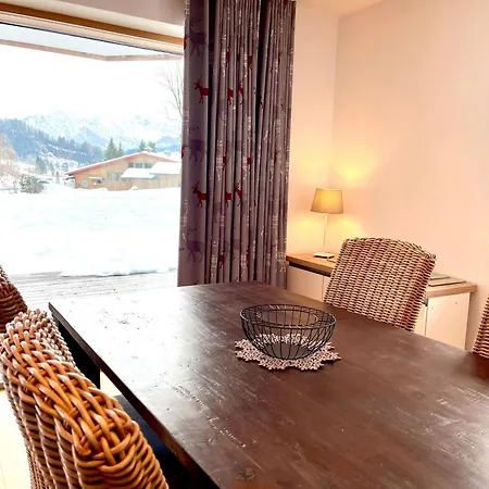 Alpenlodge Lunara Apartmán *